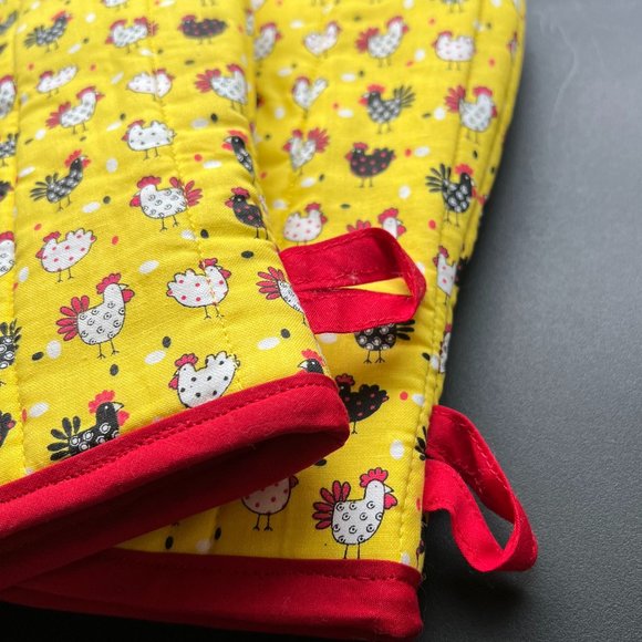 SOLD-Oven Mitts cute little chicken print Handmade - Picture 2 of 9